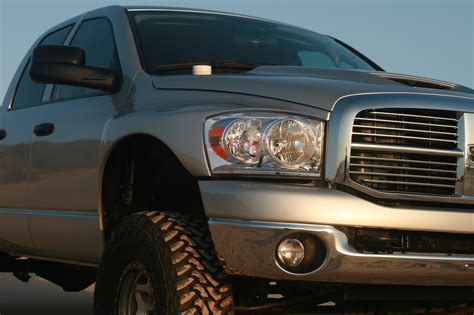 aftermarket fenders for dodge trucks.